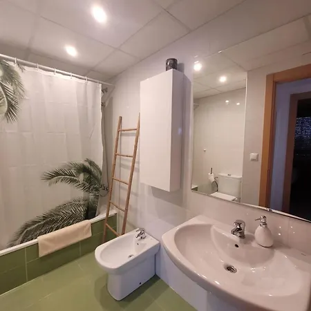Duplex Mediterranean View アパート