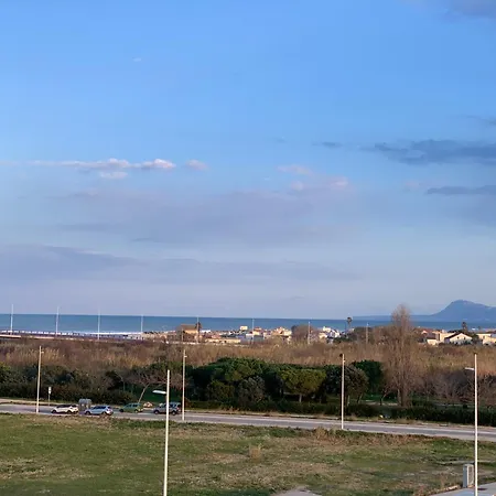 Duplex Mediterranean View アパート